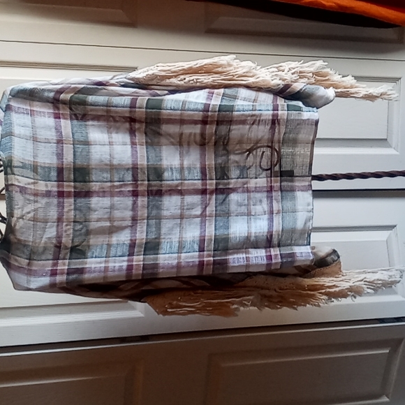 Tassels & Lace tunic - Picture 6 of 7